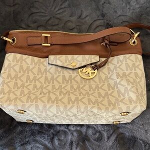 Michael Kors Tan and Brown Shoulder Bag